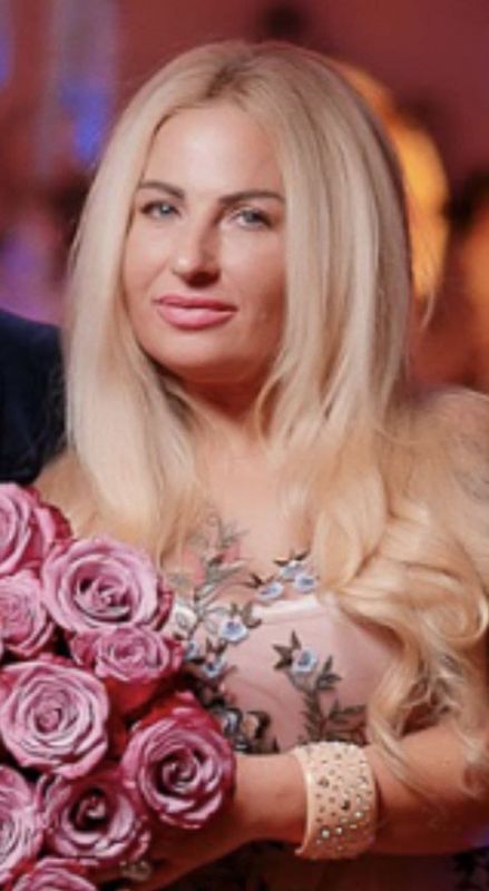 Зібарева Олена Леонідівна – Вчителька німецької мови